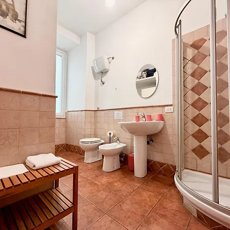 Apartament Domus Liberty Romae *